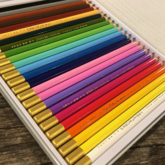 Coffret de  24 crayon de couleur