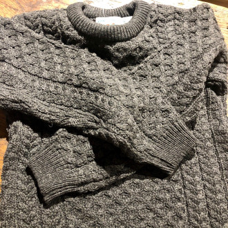 Pull Irlandais en laine tricoté