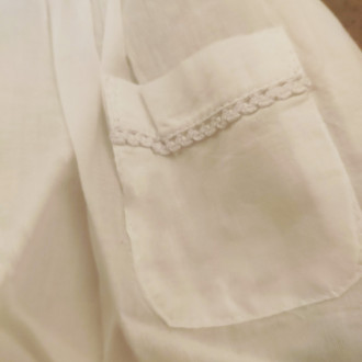 Robe blanche à poches