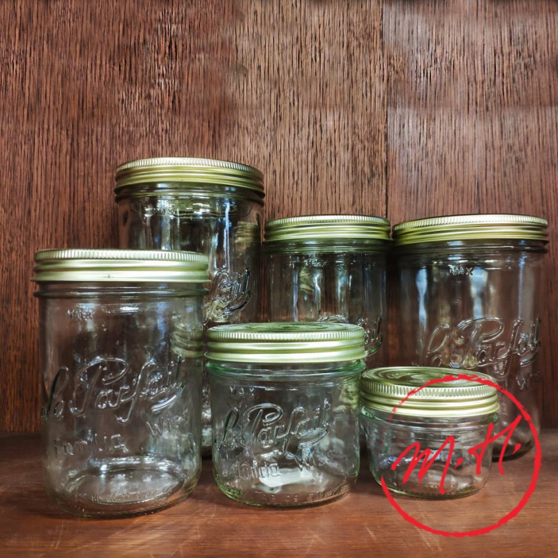 Le Parfait screw-top jar