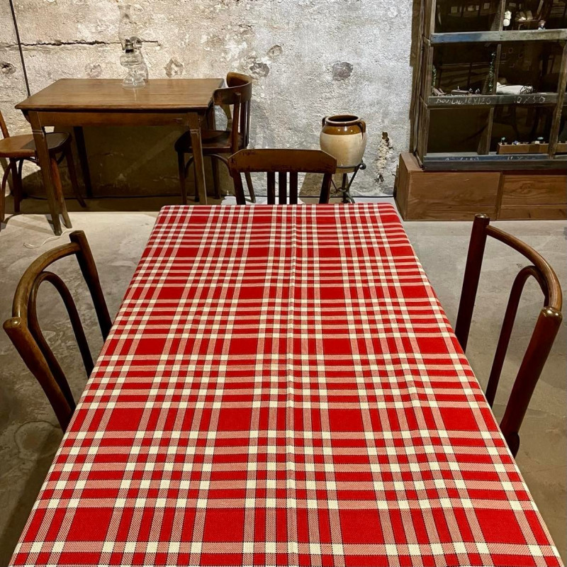 Nappe à carreaux normand