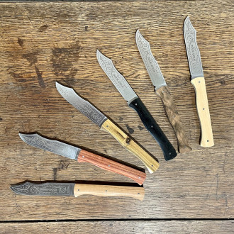 Coffret prestige de 6 couteaux Douk-Douk© de table manche bois.