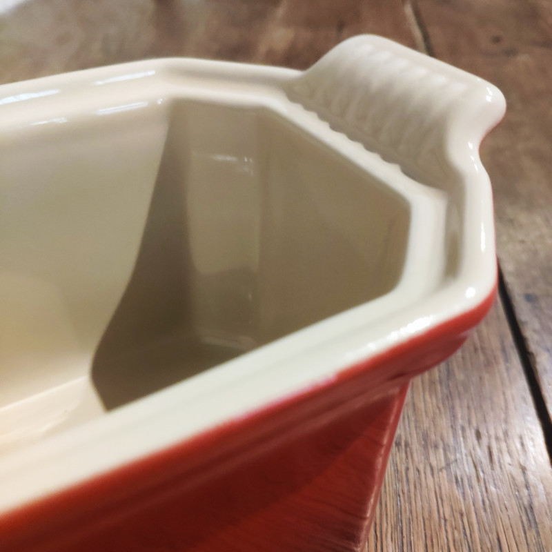 Le Creuset Pie dish with Press 18 cherry