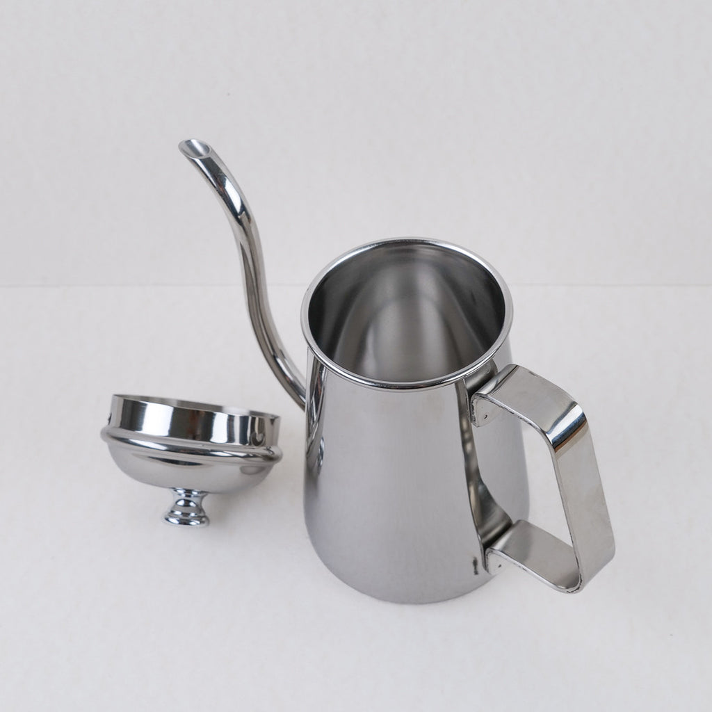 Stainless steel oil cruet with fine spout