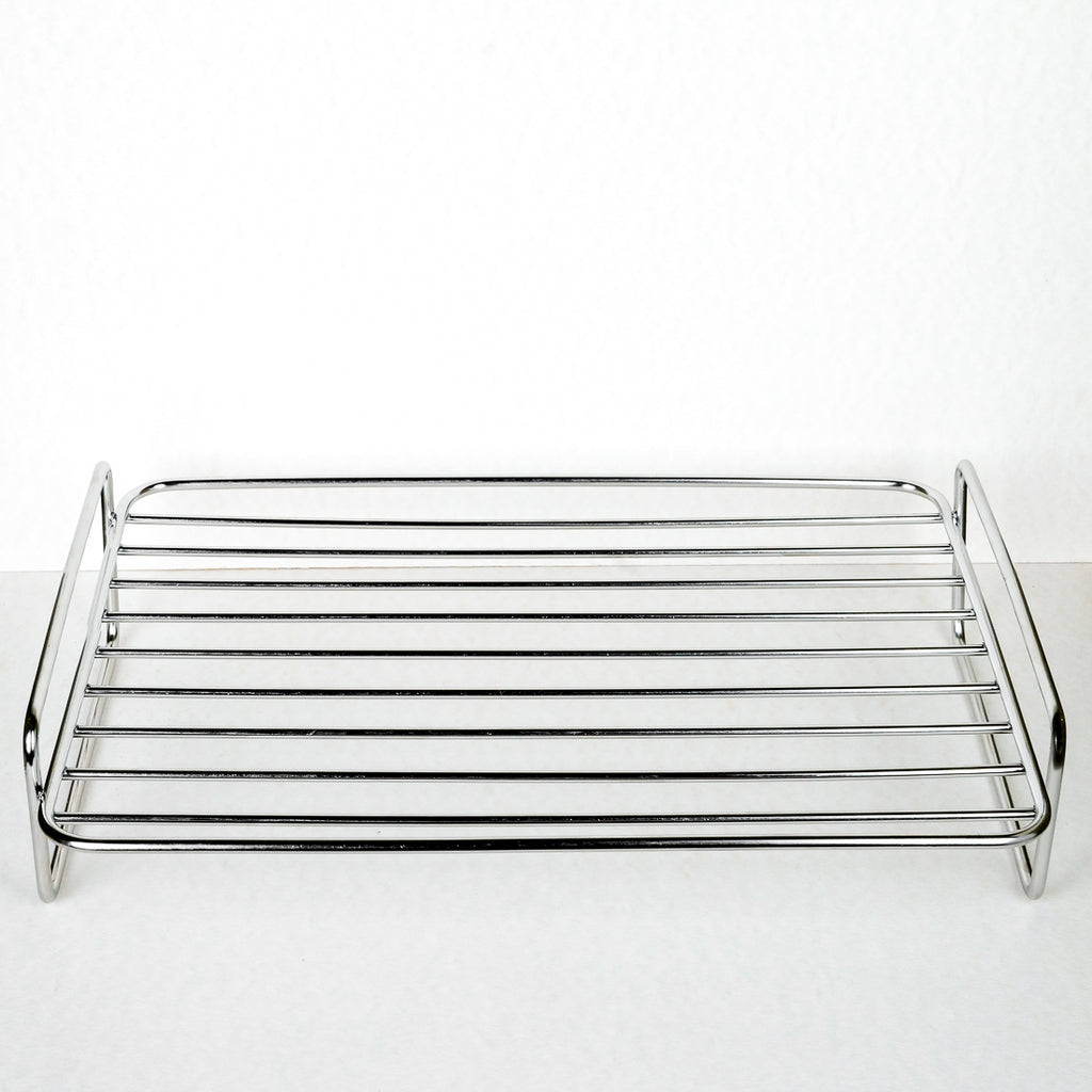 Roasting rack for a baking dish
