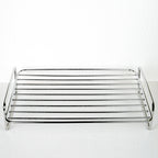 Roasting rack for a baking dish
