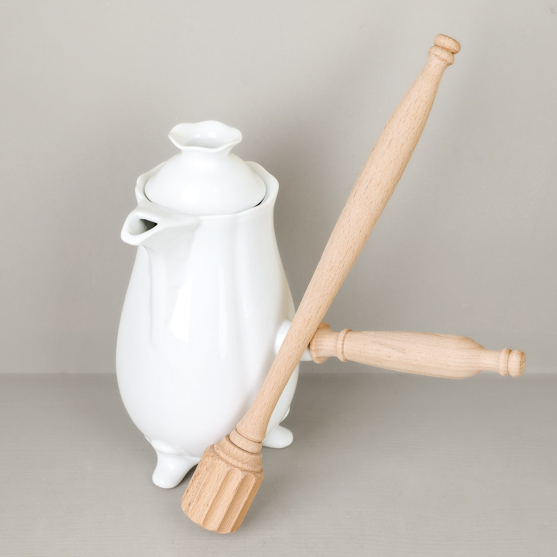 Porcelain chocolate pot