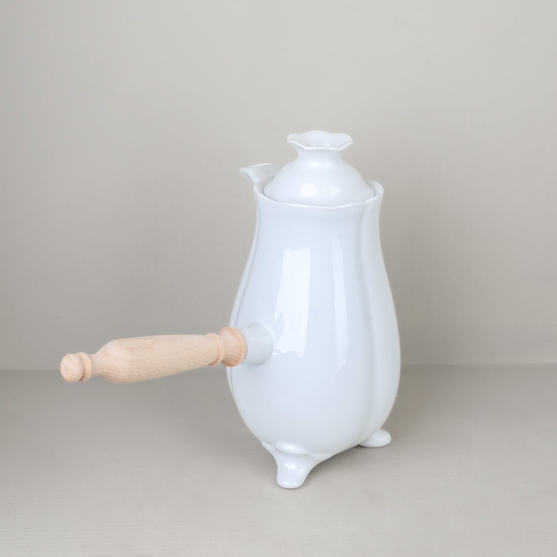 Porcelain chocolate pot