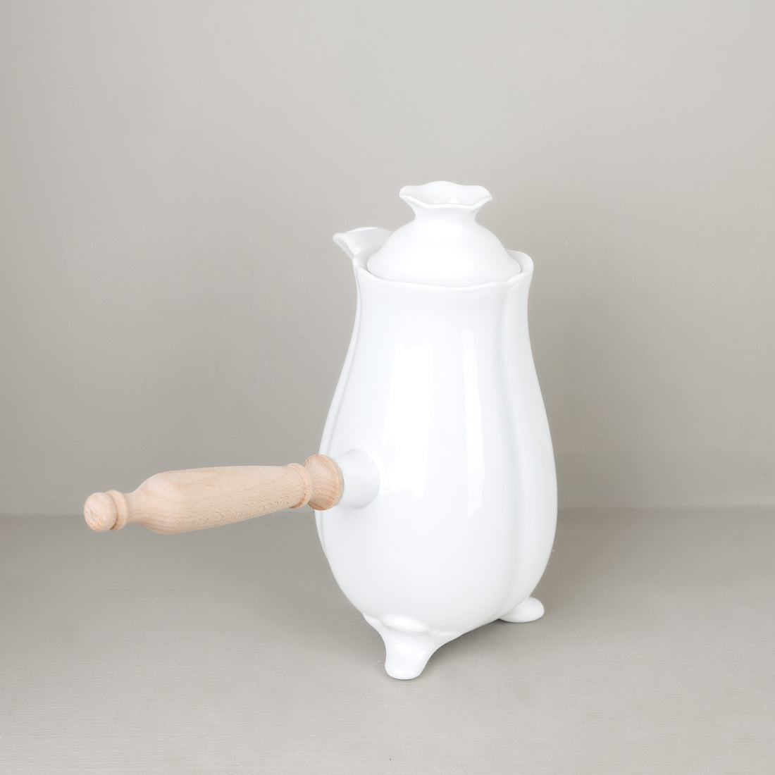 Porcelain chocolate pot