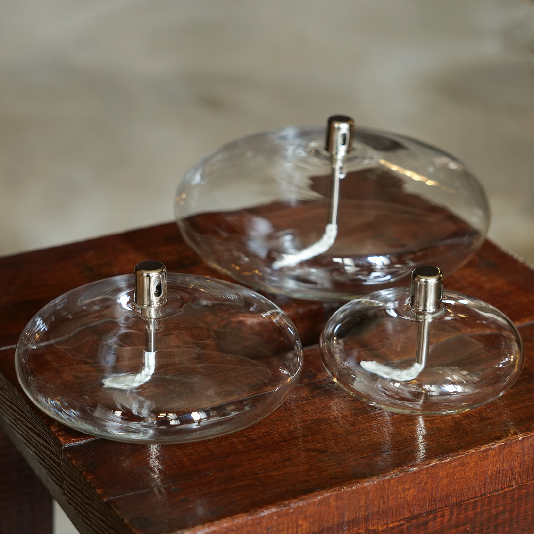 Ellipse oil lamp