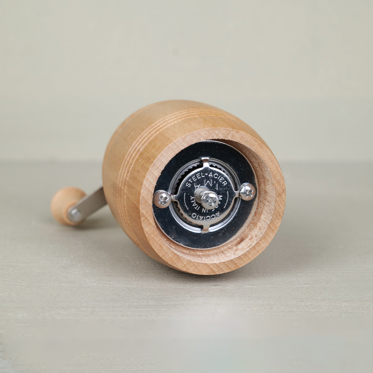 Barrel pepper mill