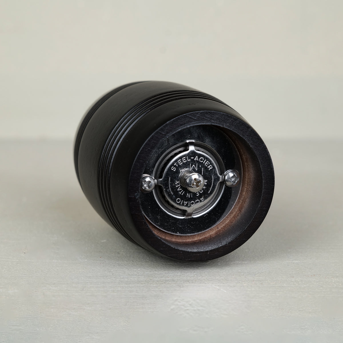 Barrel pepper mill