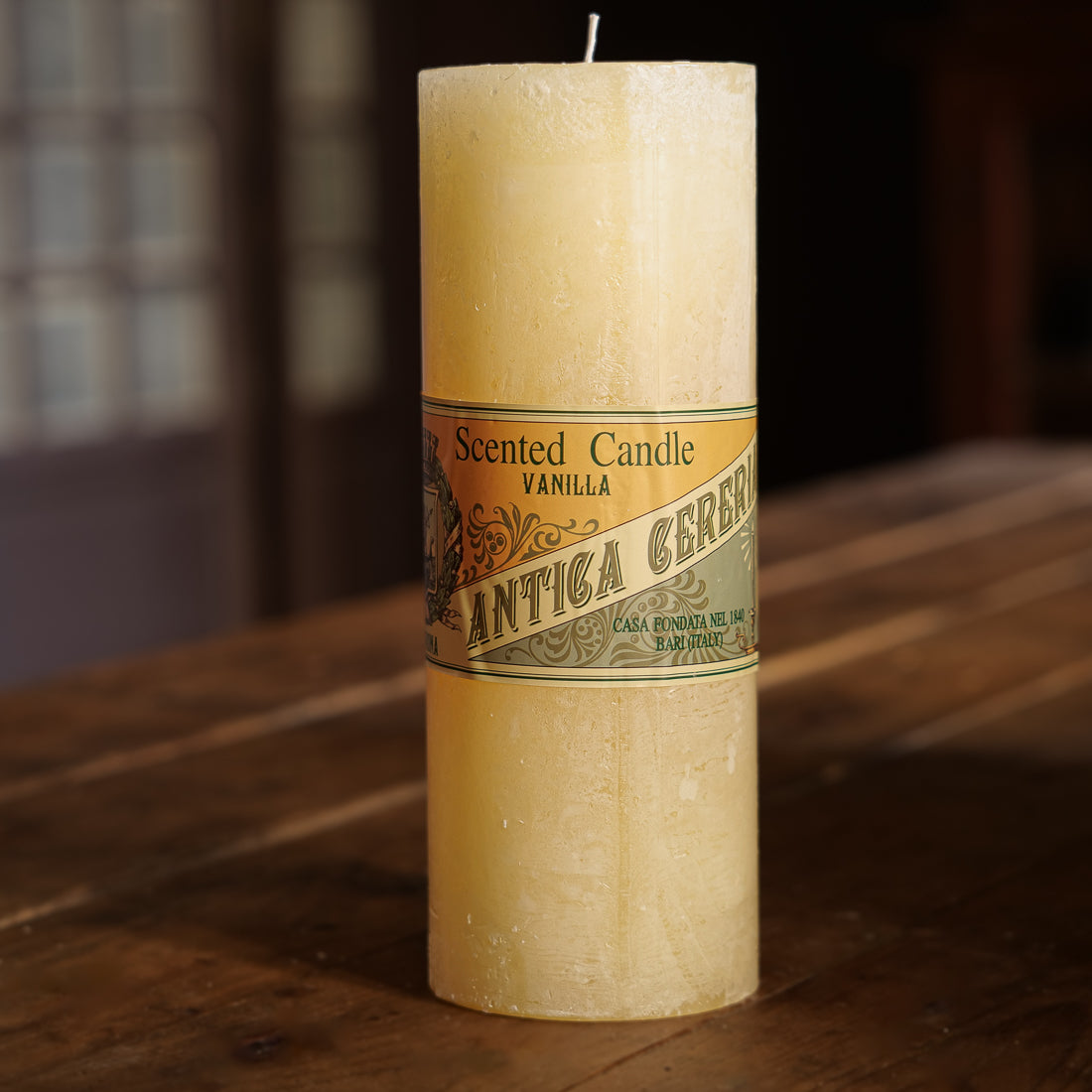 Maxi scented candle