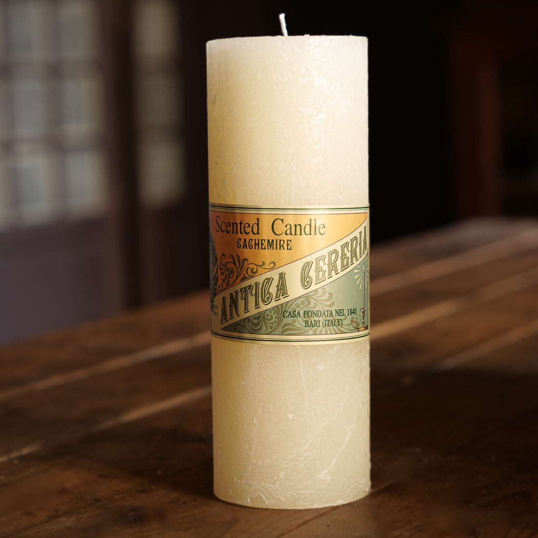 Maxi scented candle