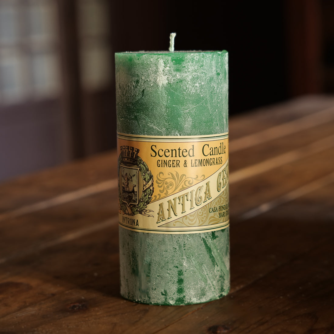Maxi scented candle