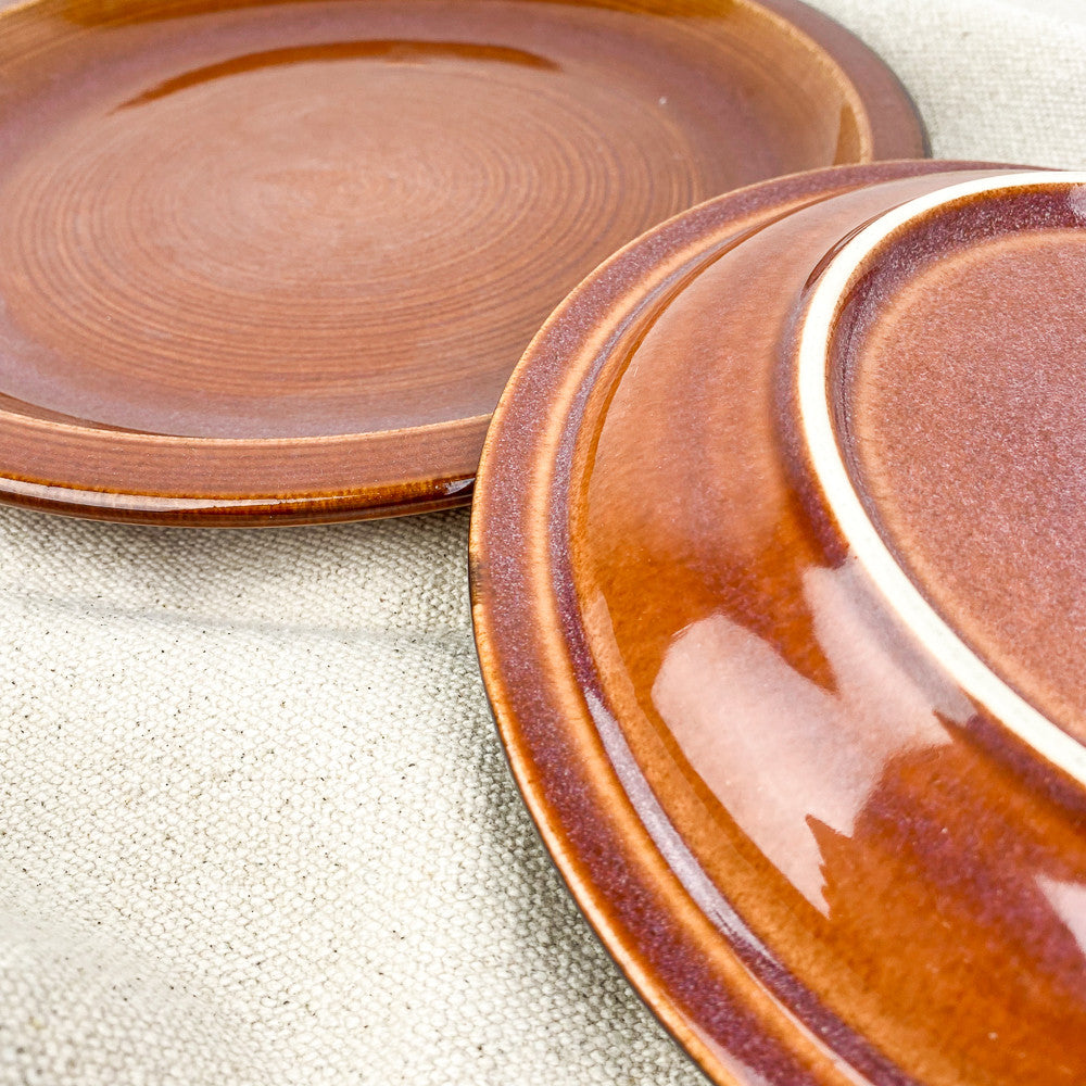 Caramel stoneware plate