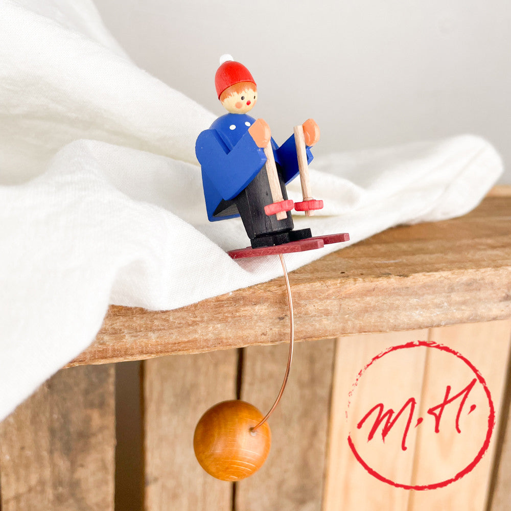 Skier balance toy