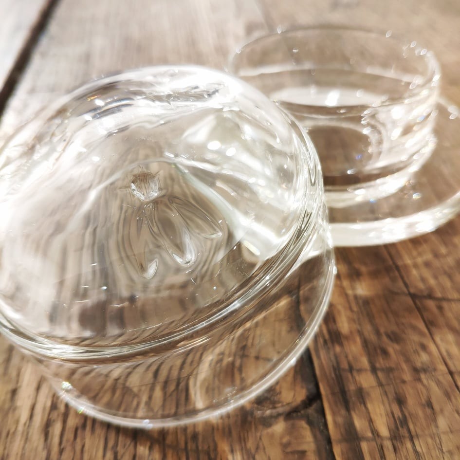 Beurrier abeille en verre