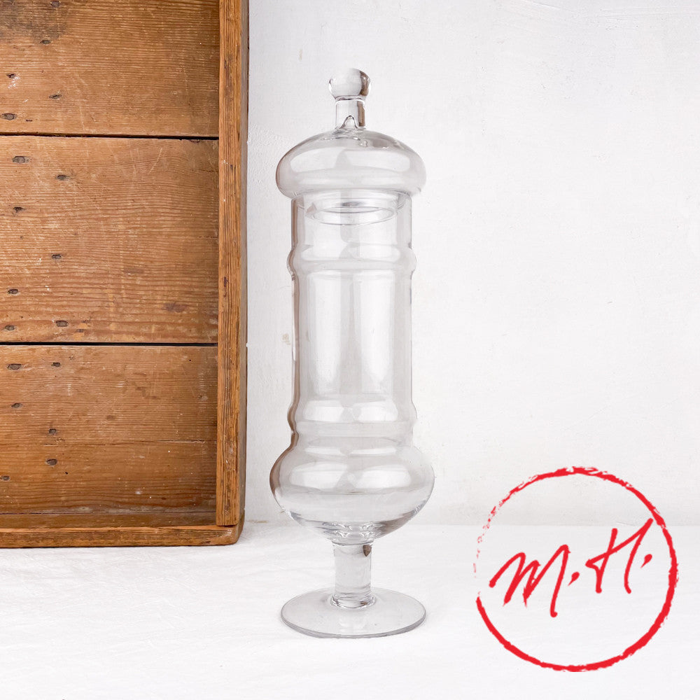 Bonbonnière en verre à pied