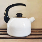 2L enamel whistling kettle