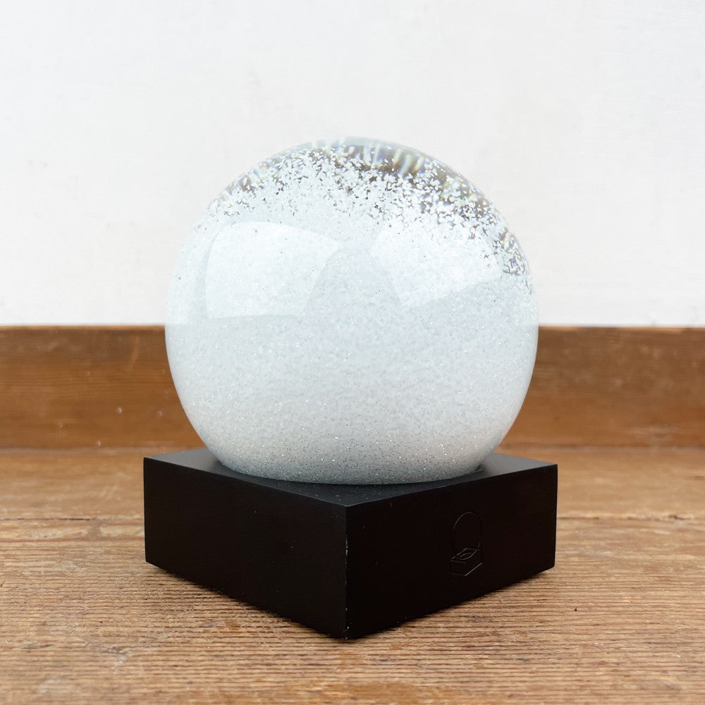 Boule à neige pure en verre