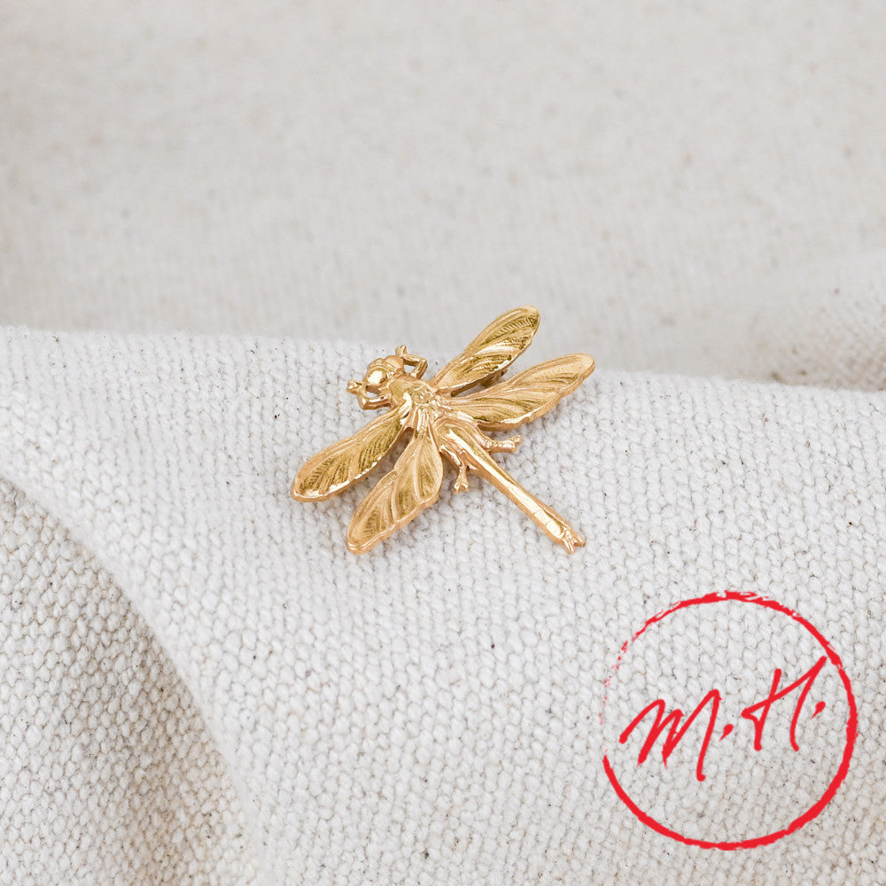 Gold dragonfly brooch
