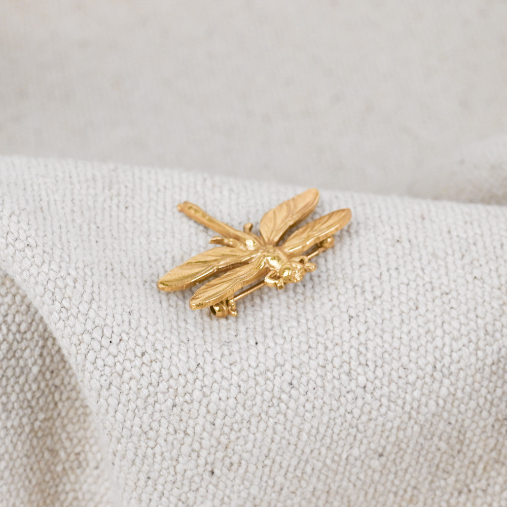Gold dragonfly brooch