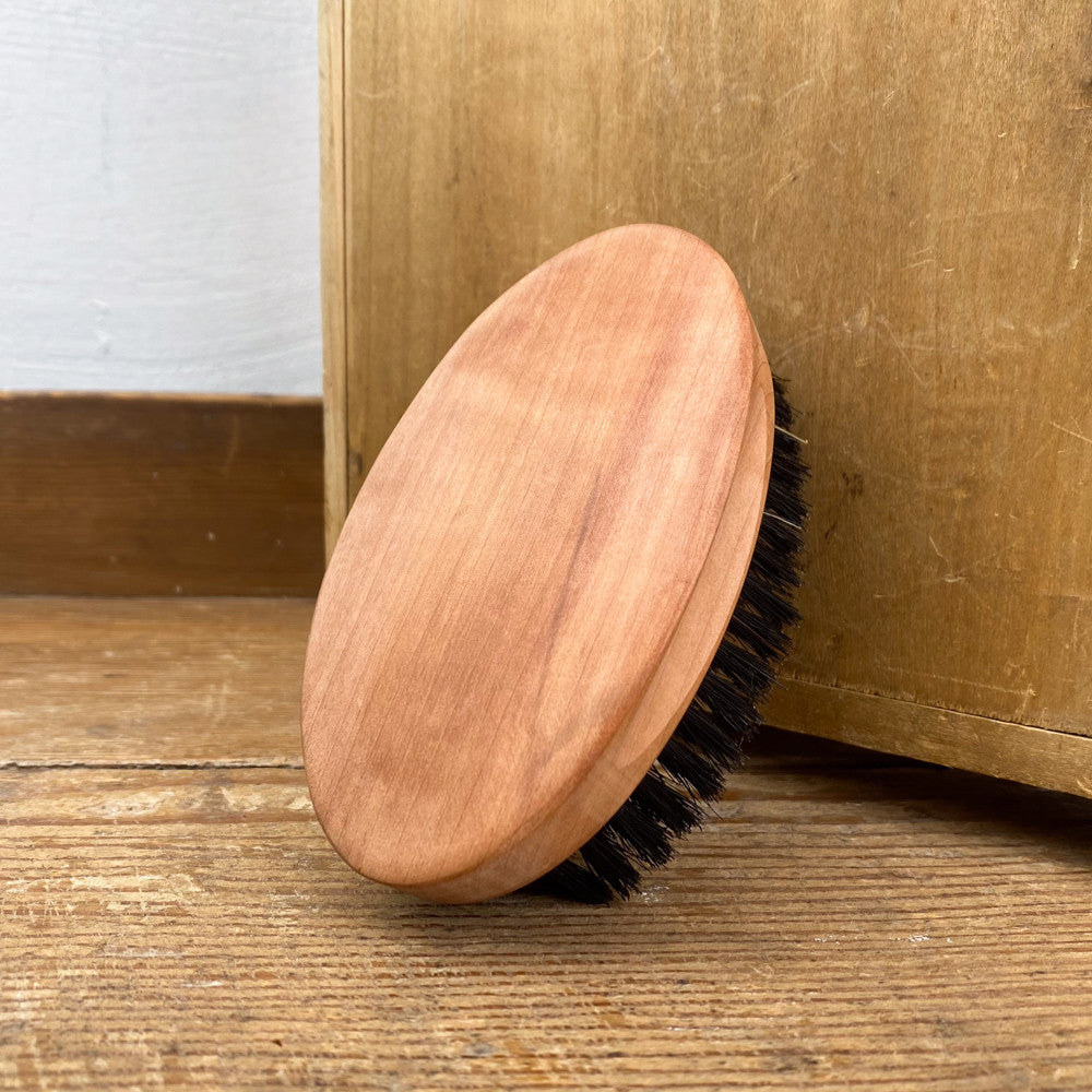 Men's hairbrush with wild boar bristles