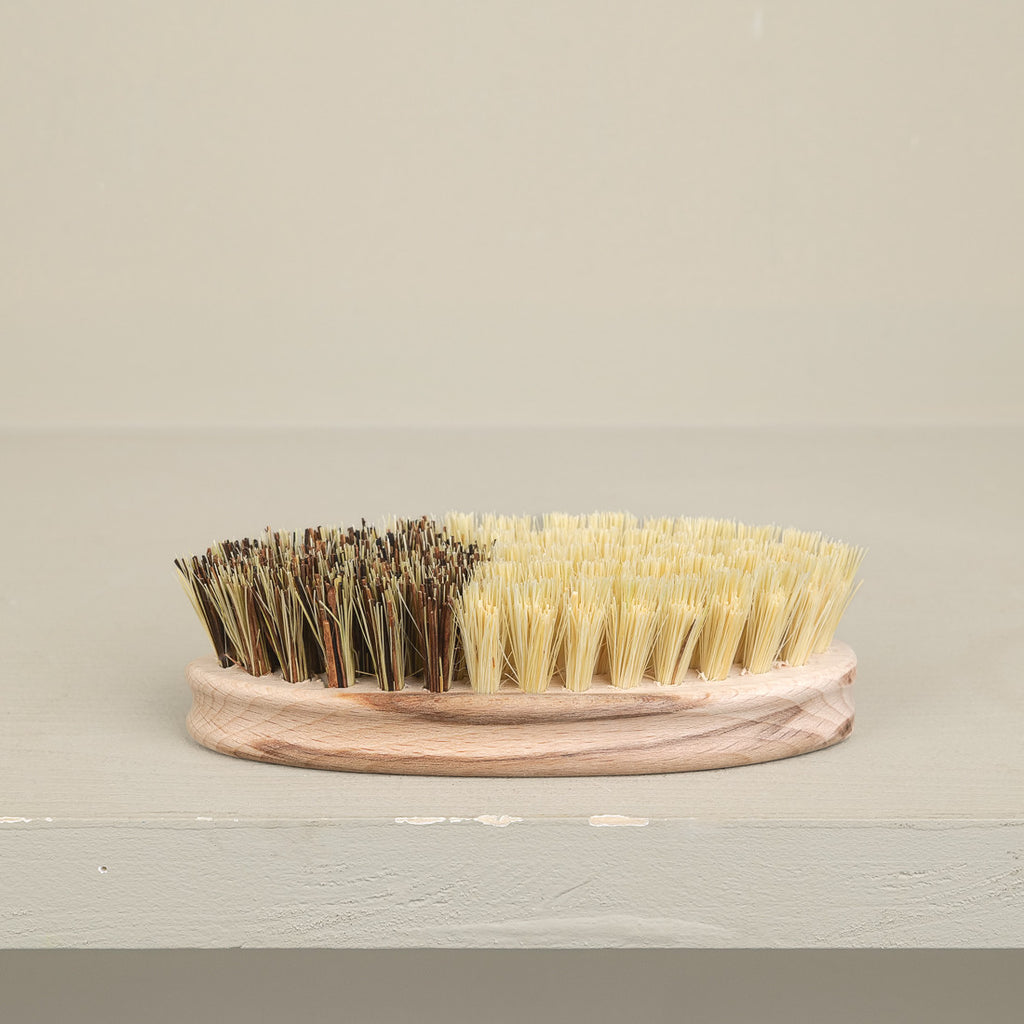 Vegetable brush
