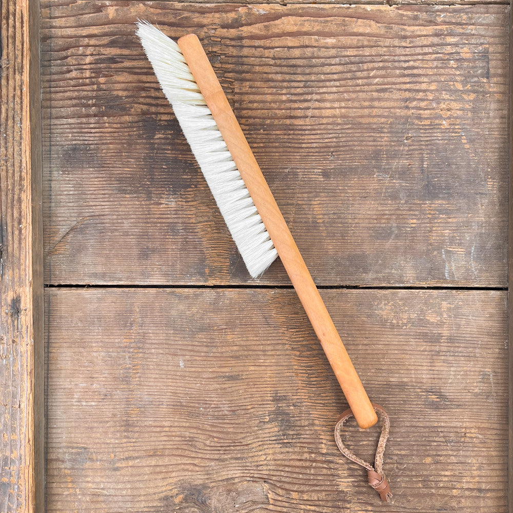 Book brush