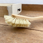 Wide-head dish brush