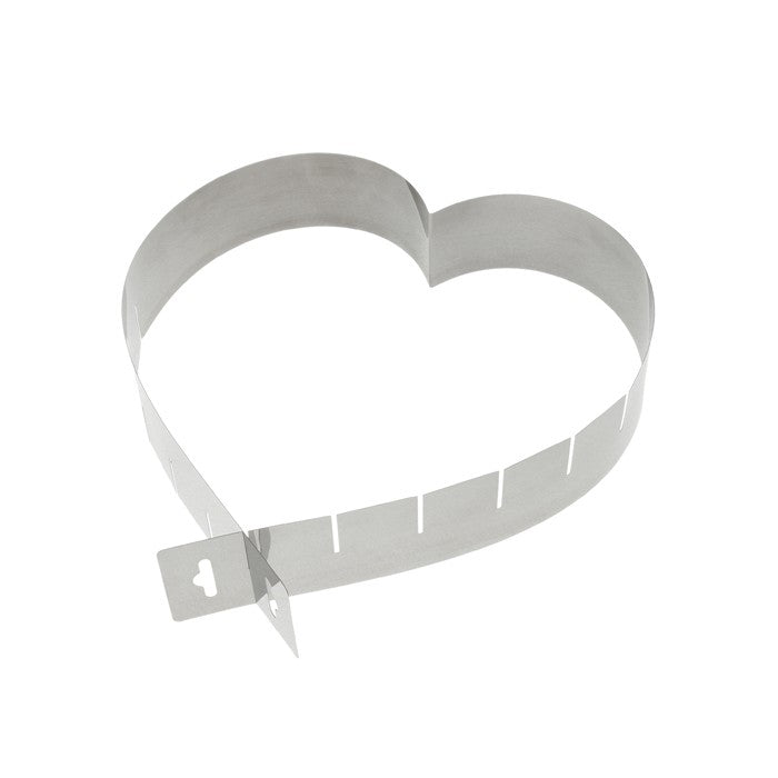 Adjustable heart-shaped pastry frame