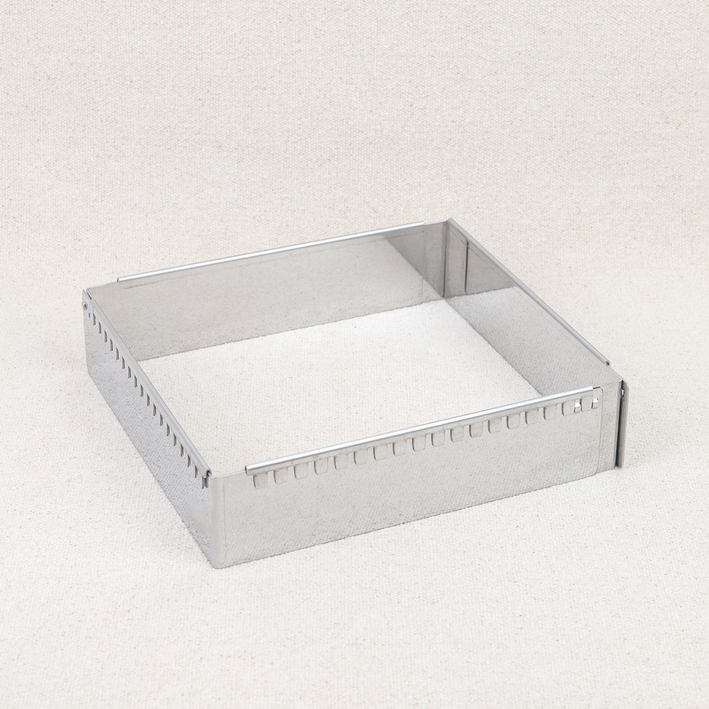 Extendable square stainless steel cooking frame De Buyer