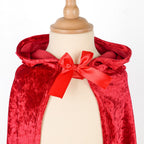 Cape en velours rouge