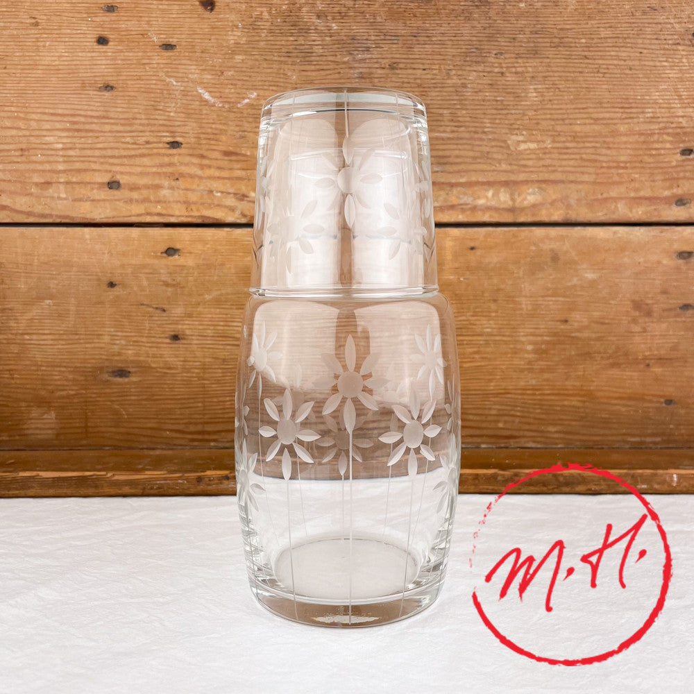 Carafe de chevet verre ciselé
