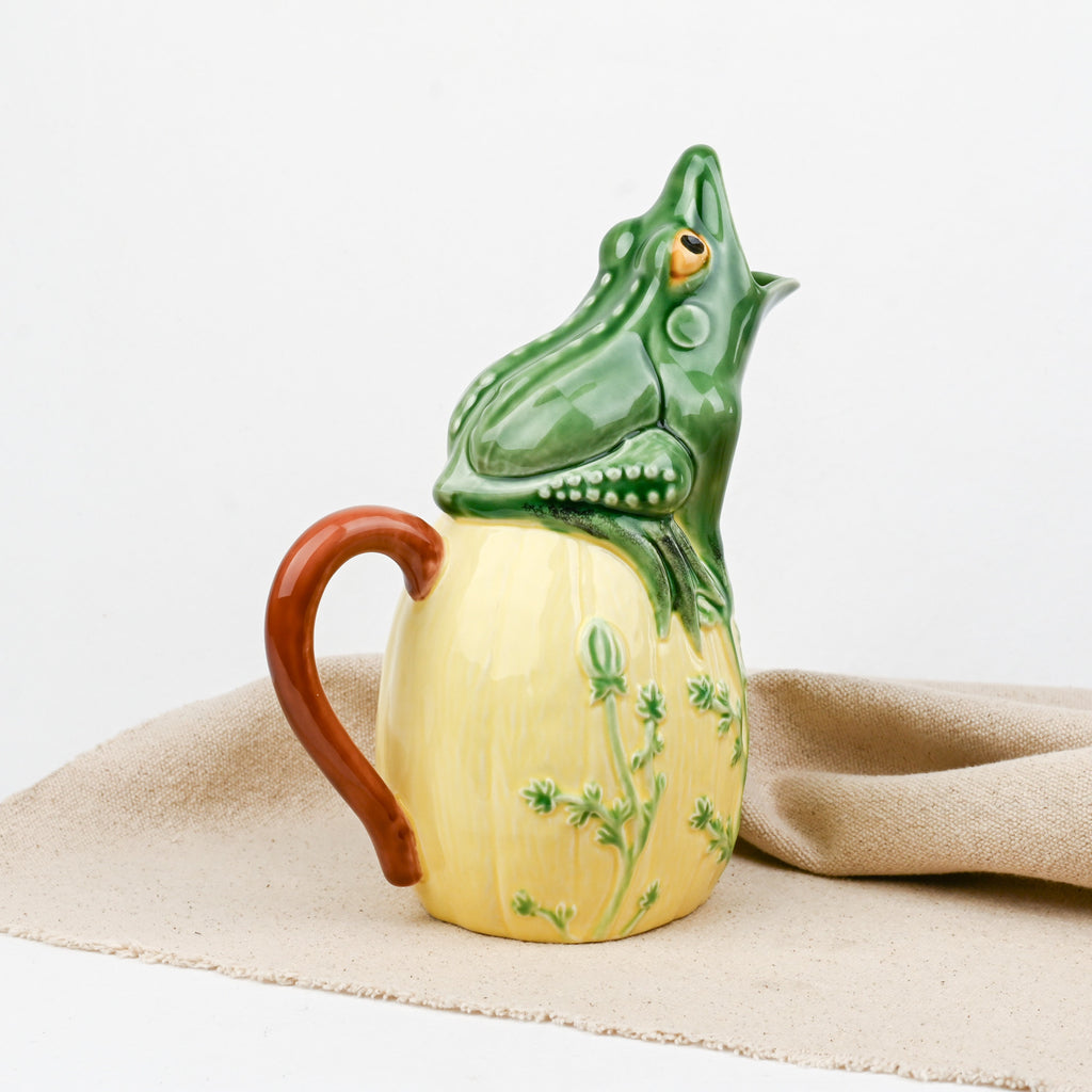 Frog pitcher Bordallo Pinheiro