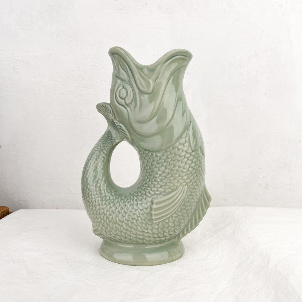Gluggle fish carafe