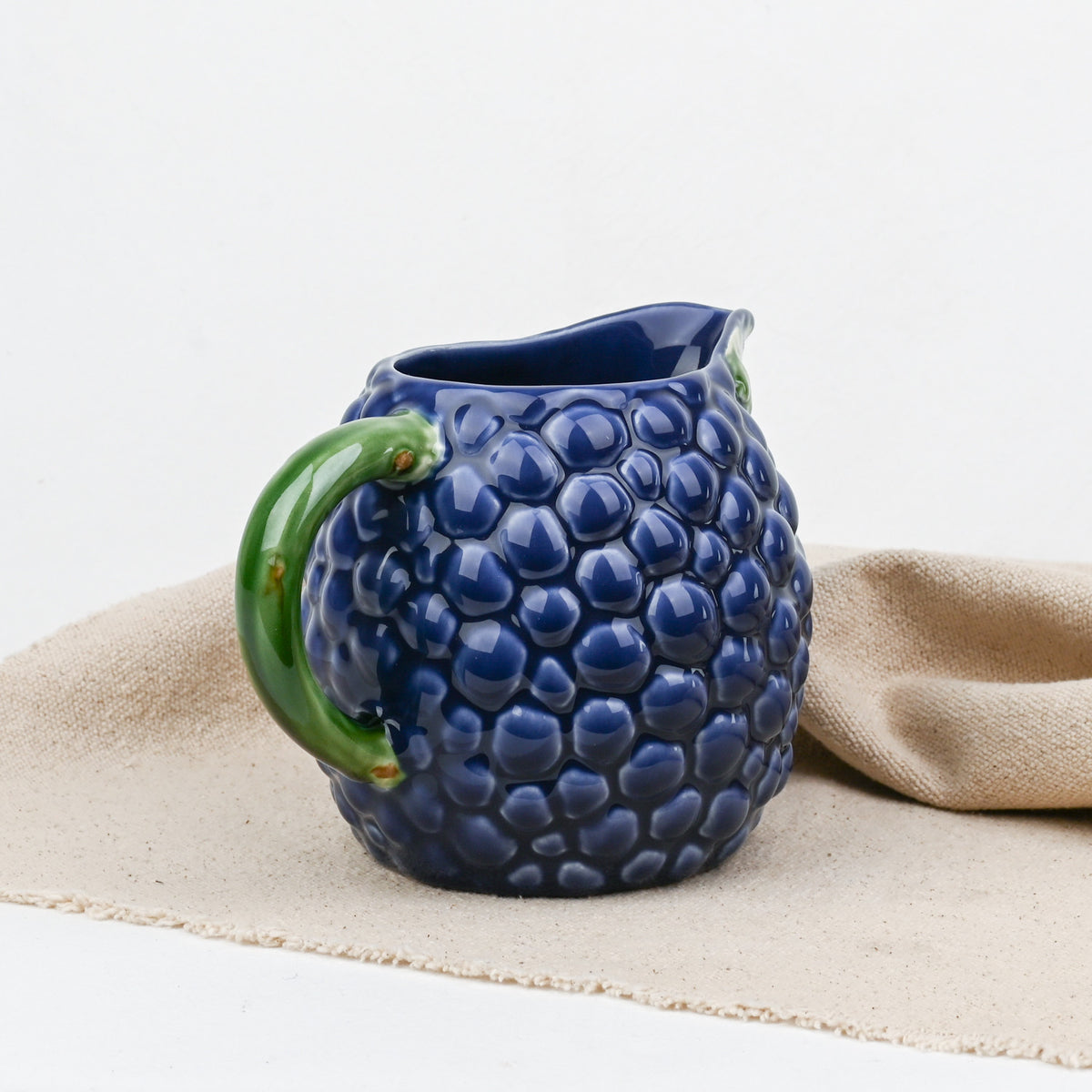 Carafe raisin Bordallo Pinheiro
