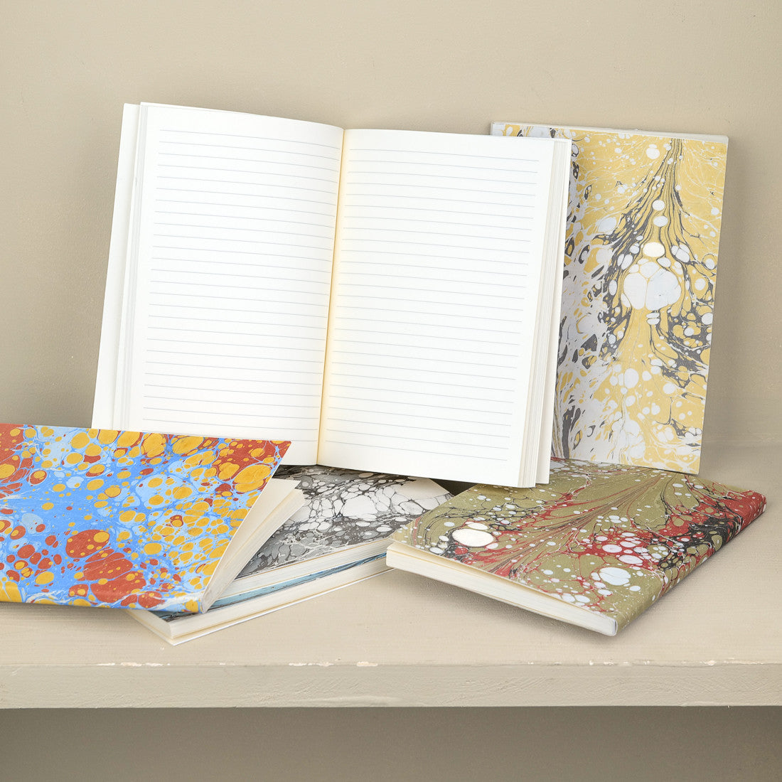 Carnet A5 en papier marbré avec ligne