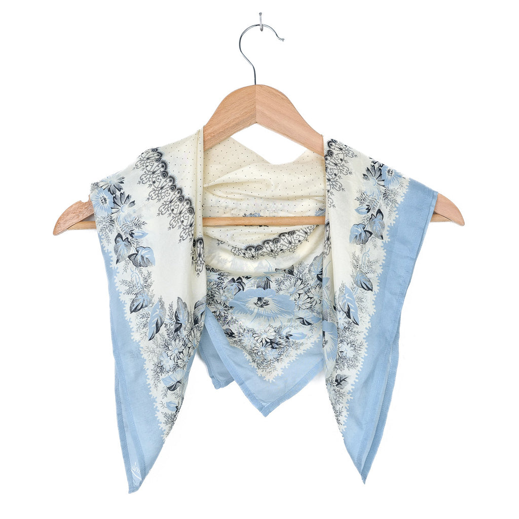 Provençal silk square sky blue
