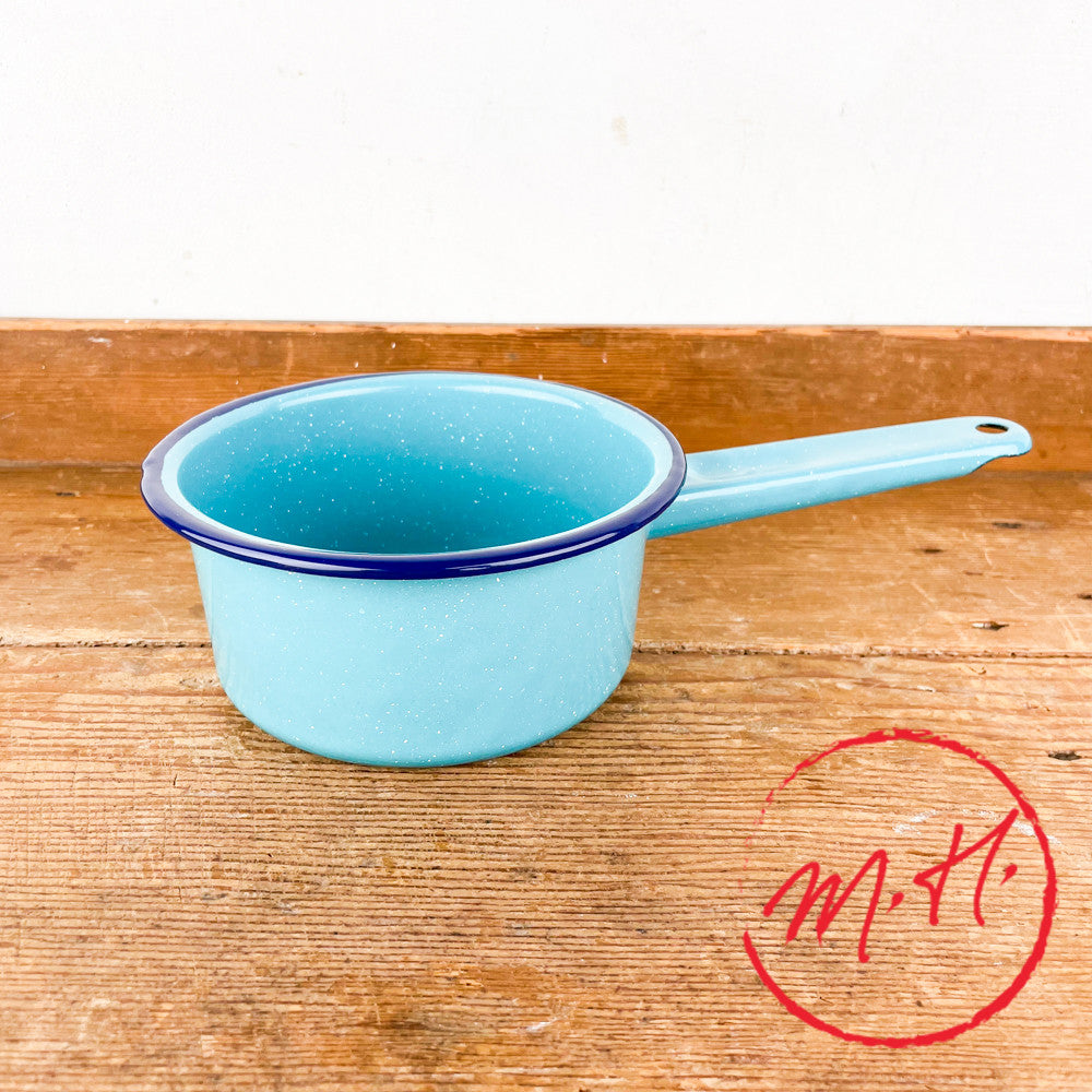 Cinsa turquoise blue saucepan