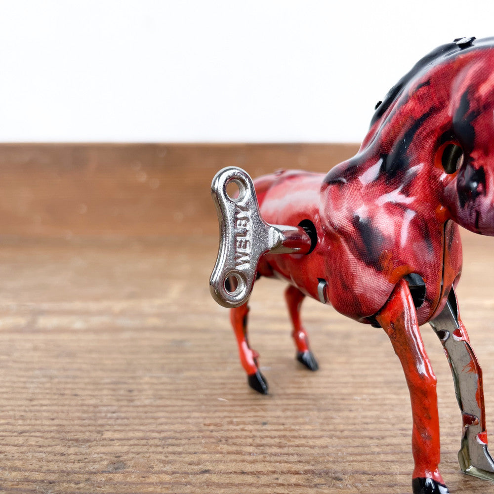Cheval mécanique à clé marron