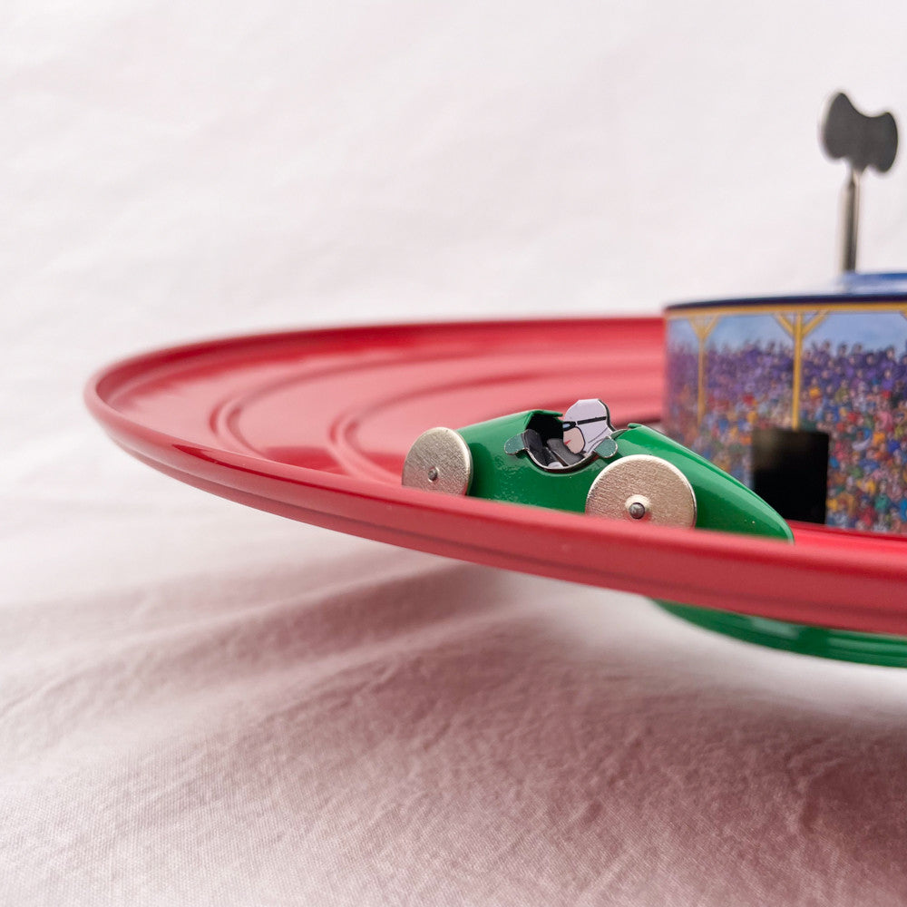 Circuit de course de voitures mécaniques