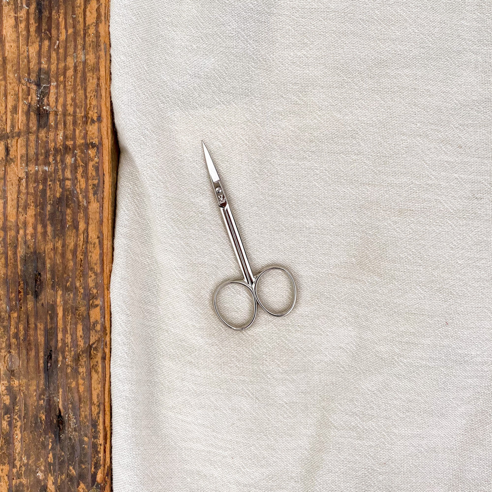 Manicure scissors