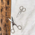 Curved nail scissors