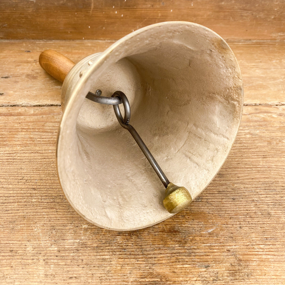 Cloche de table en bronze doré