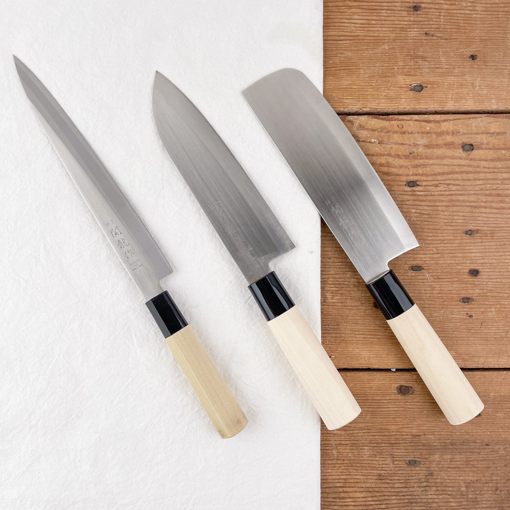 Set of 3 Japanese stainless steel knives with hinoki handle