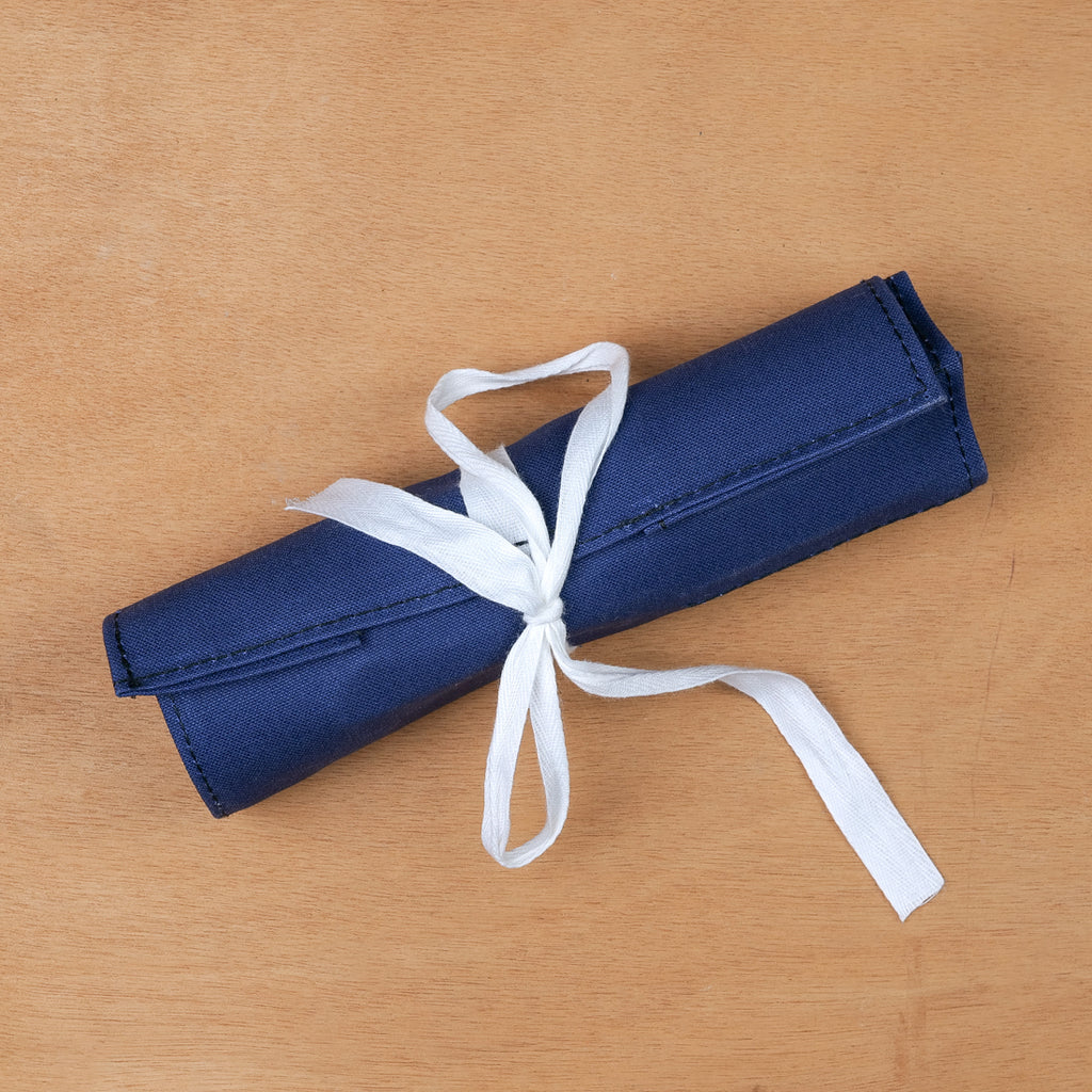 Rouleau bleu fermé et noué couteaux sculpture bois japonais Blue Paper acier carbone forgé Miki, set 6 pièces