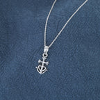 Collier croix de Camargue en argent