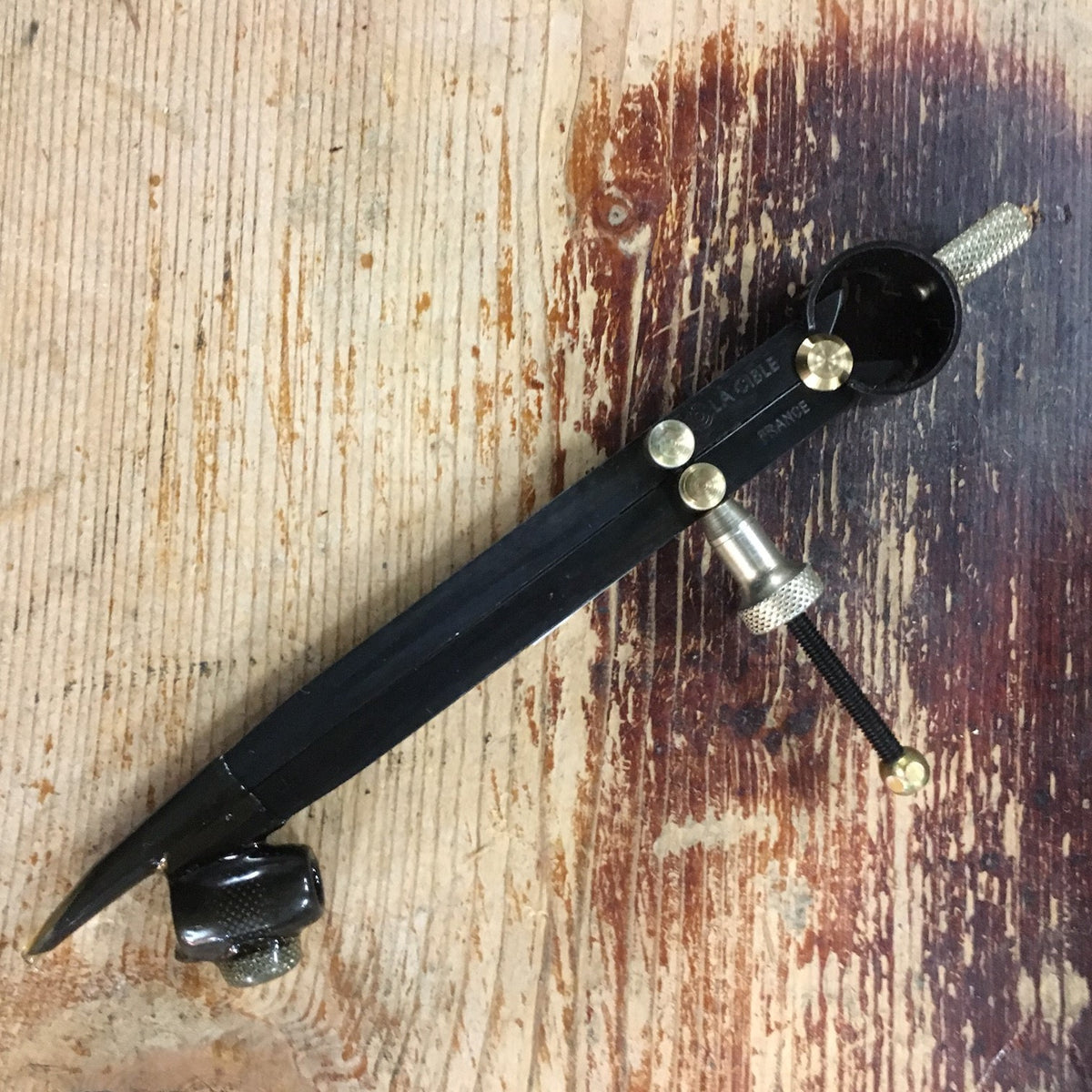 Compas porte-crayon